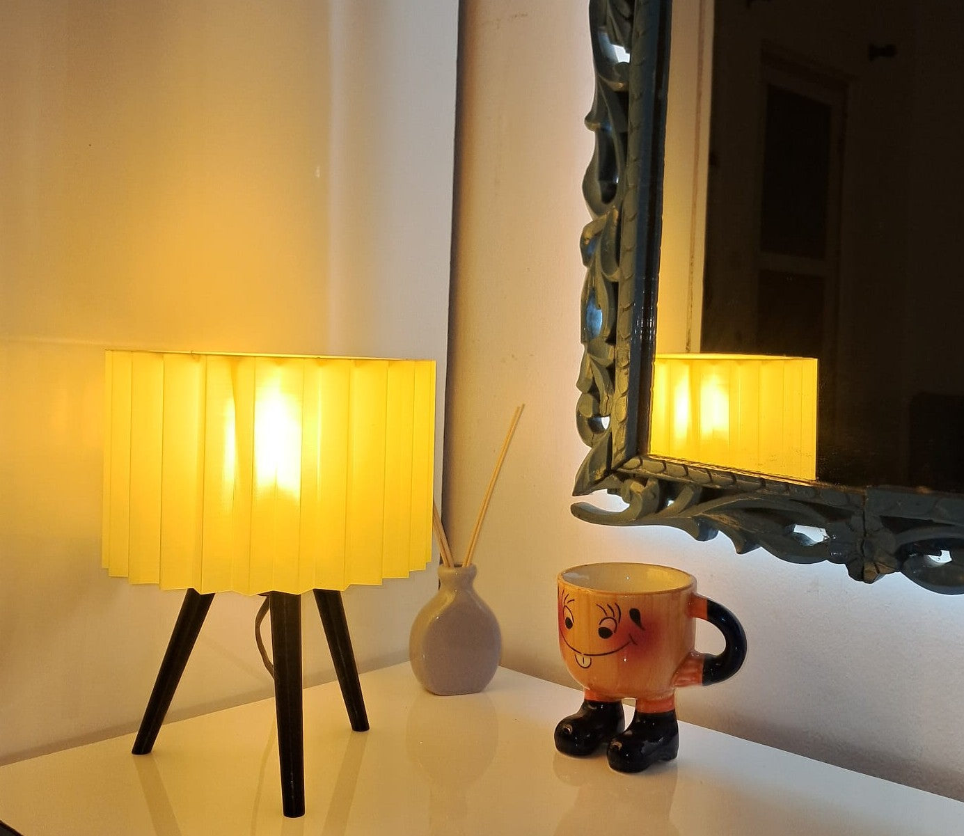 Helio Lamp